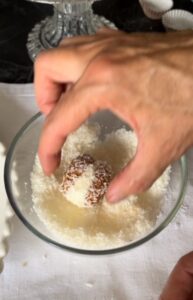 Baci di amaretti e mascarpone